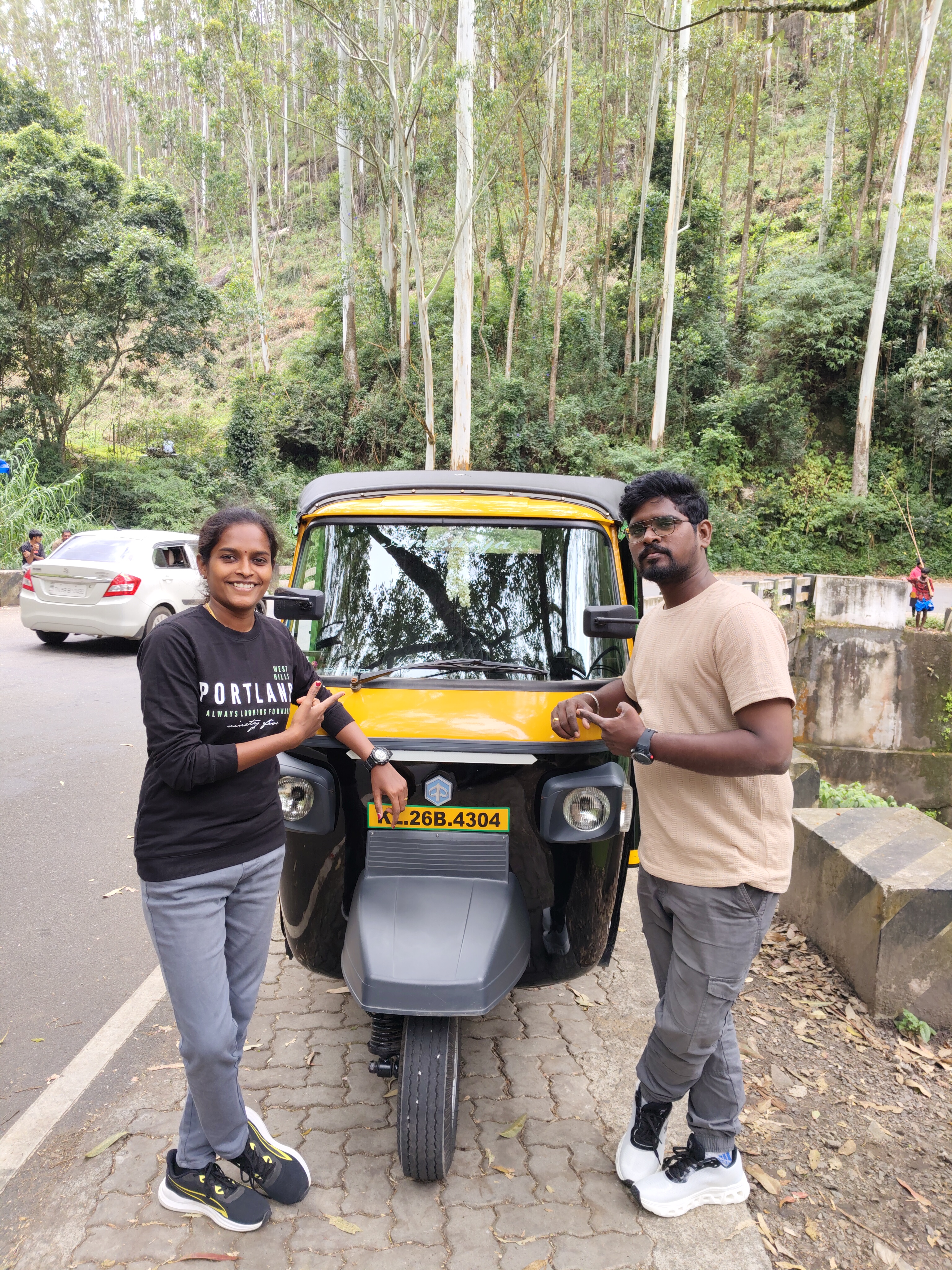 Munnar Auto Tours